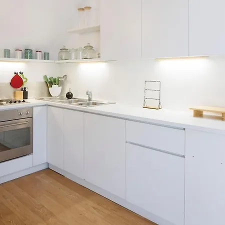 شقة Cozy Flat In The Heart Of