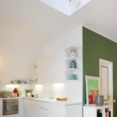 Cozy Flat In The Heart Of شقة ميلان
